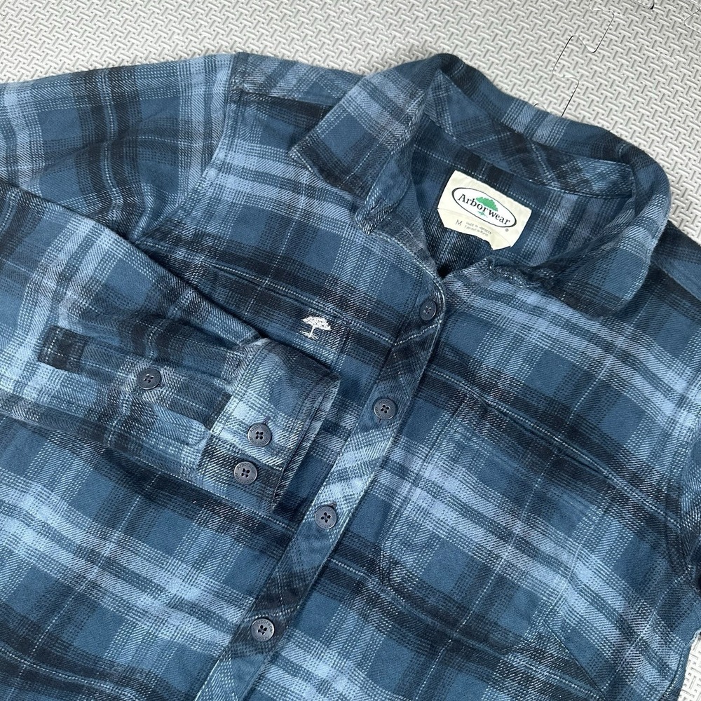 Arborwear Flannel Shirt Men's Medium Navy Blue Plaid Heavy Thick Work Outdoor